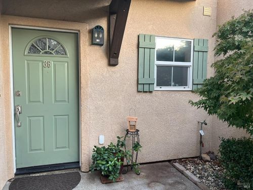 36 Bridgegate Way, Napa, CA, 94559 | Card Image