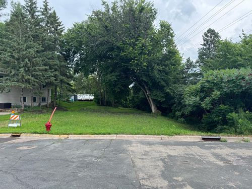 409 S Orange St, Waconia, MN, 55387-1828 | Card Image