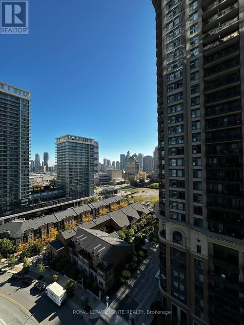 1307-395 Square 1 Dr, Mississauga, ON, L5B0P6 | Card Image