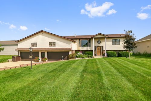 1617 Wright Dr, Sandwich, IL, 60548-9418 | Card Image