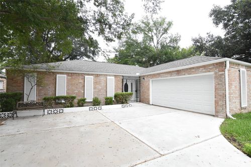 13710 Ella Lee Ln, Houston, TX, 77077-5407 | Card Image