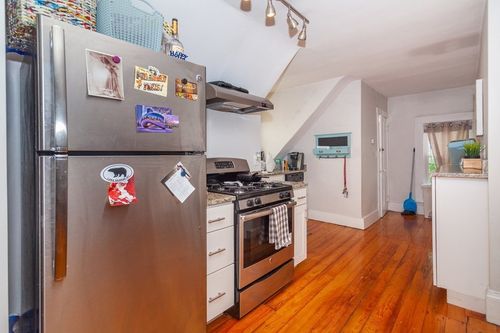 apt-3-10 Thurston St, Somerville, MA, 02145-3749 | Card Image