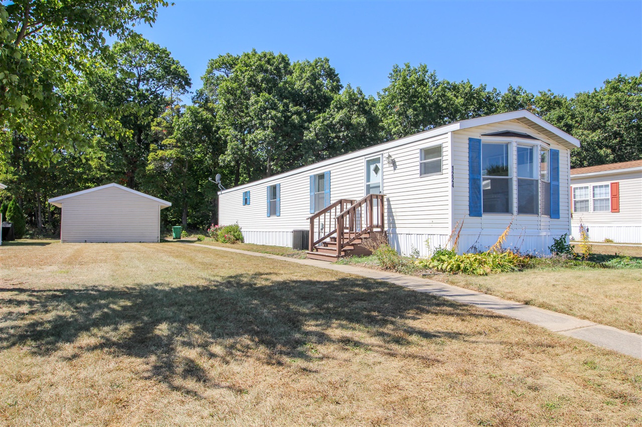 Shiawassee River Rd, Three Rivers, MI 49093