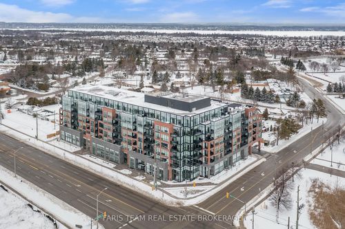 311-681 Yonge St, Barrie, ON, L4N4E8 | Card Image