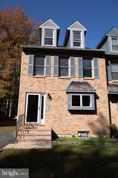 6 Variton Dr, WILMINGTON, DE, 19810-3135 | Card Image