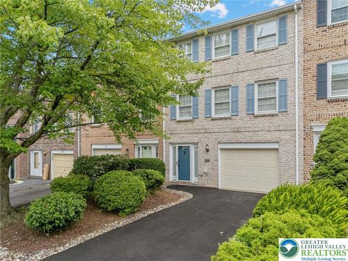 1049 Barnside Rd, ALLENTOWN, PA, 18103-6072 | Card Image