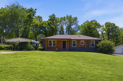 158 Lexington Dr, Clarksville, TN, 37042-3652 | Card Image