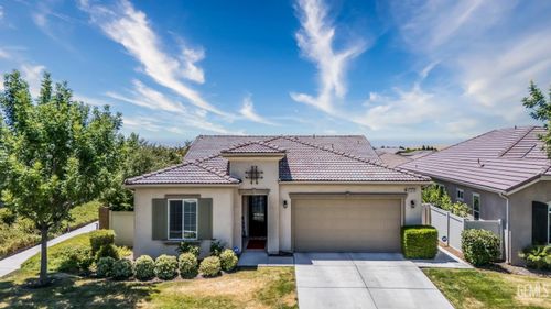 10009 Francois Ln, Bakersfield, CA, 93306-7588 | Card Image