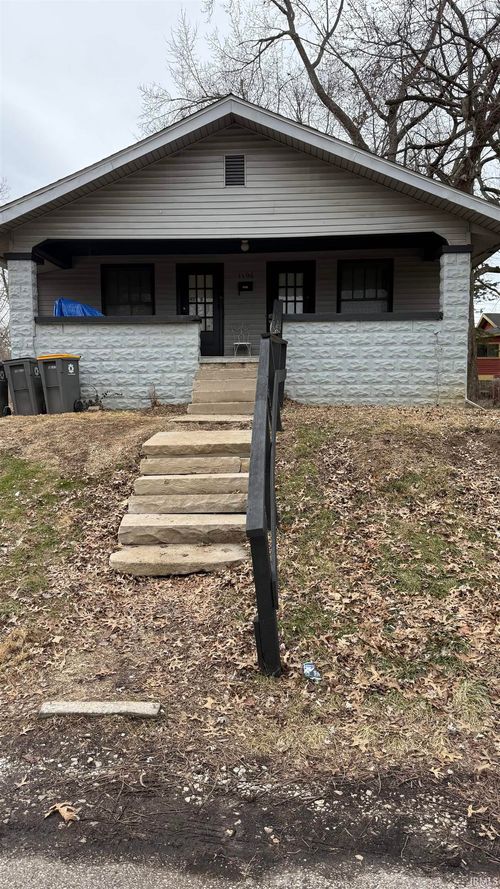 1106 S Madison St, Bloomington, IN, 47403-4738 | Card Image