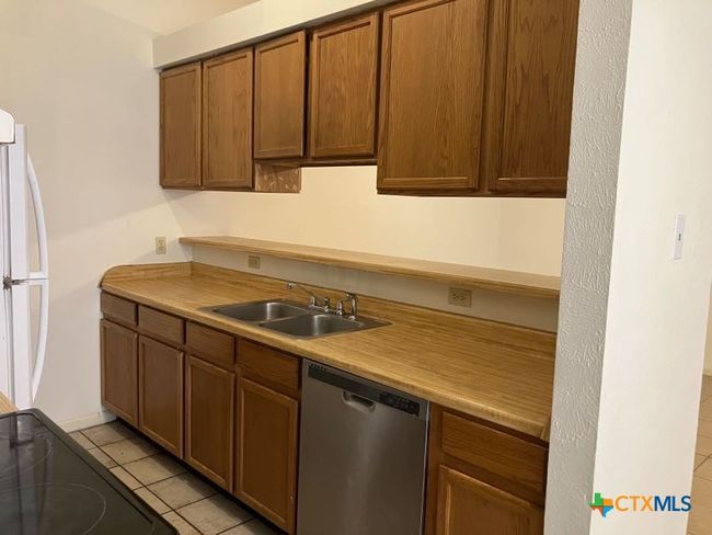 Kitchen | Image 5