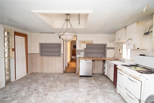 4263 S Elati St, House other with 4 bedrooms, 3 bathrooms and null parking in Englewood CO | Image 14