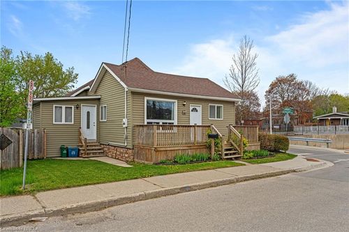 44 Lawrence St, Brantford, ON, N3R1A7 | Card Image