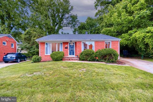 7413 Dominion Dr, OXON HILL, MD, 20745-1532 | Card Image