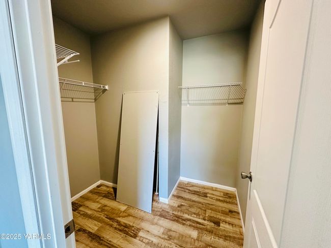 Primary closet | Image 11