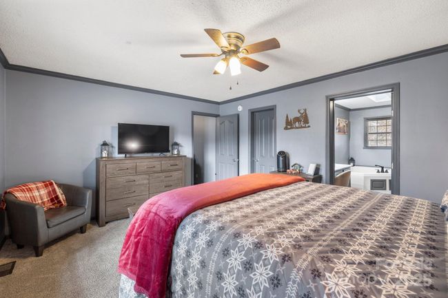 334 Fox Den Rd, House other with 3 bedrooms, 2 bathrooms and null parking in Mars Hill NC | Image 16