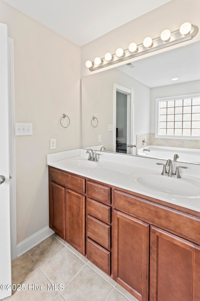 448 Barrel Dr, House other with 3 bedrooms, 2 bathrooms and 2 parking in Winterville NC | Image 34