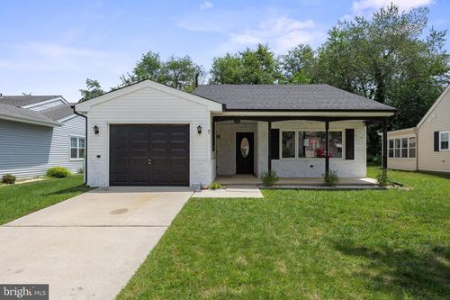 7 Sherwood Pl, Southampton, NJ, 08088-1123 | Card Image