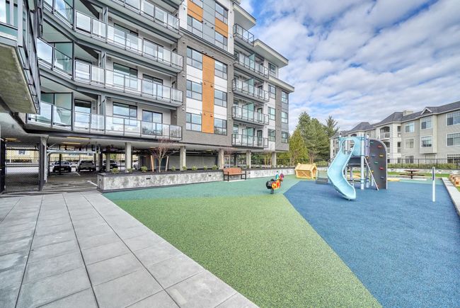 201 - 20695 Eastleigh Crescent, Condo with 2 bedrooms, 2 bathrooms and 2 parking in Langley BC | Image 25