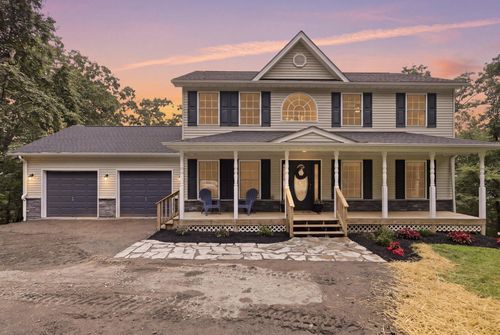 254 Falcon View Dr, AUGUSTA, WV, 26704-8312 | Card Image