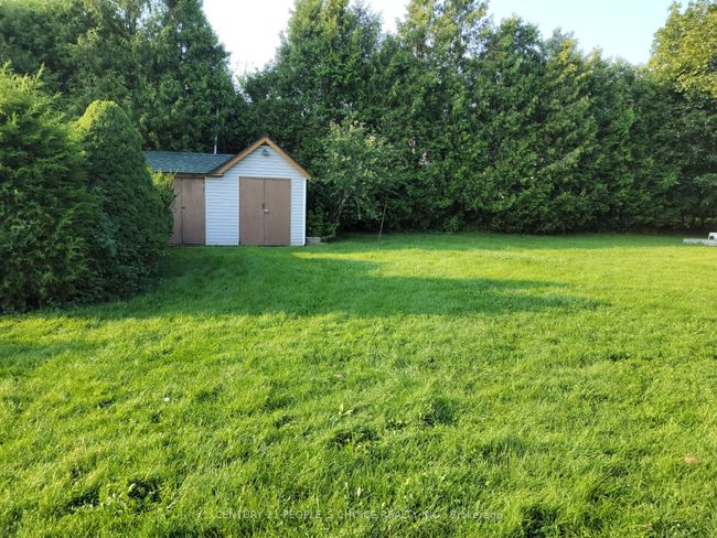 27 South Dr, House other with 3 bedrooms, 2 bathrooms and 5 parking in Dundas ON | Image 27