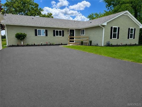 1581 Bowen Rd, Elma, NY, 14059-9549 | Card Image