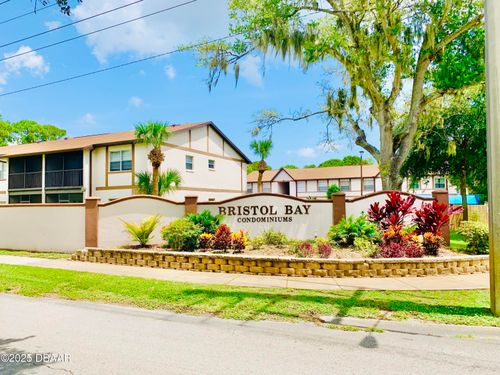 j-415 Banana Cay Dr, South Daytona, FL, 32119-2938 | Card Image