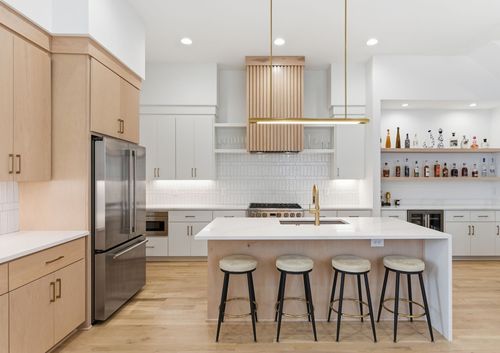 b-2811 W Kirkwood Ave, Nashville, TN, 37204-2607 | Card Image