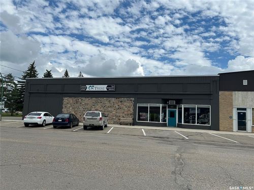 717 Desmond St, Grenfell, SK, S0G2B0 | Card Image