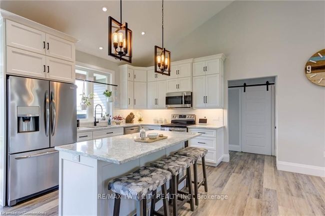 21 Paxton St, House other with 4 bedrooms, 3 bathrooms and 6 parking in Holyrood ON | Image 12