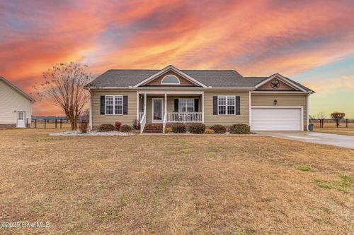 201 Labrador Court, La Grange, NC, 28551 | Card Image