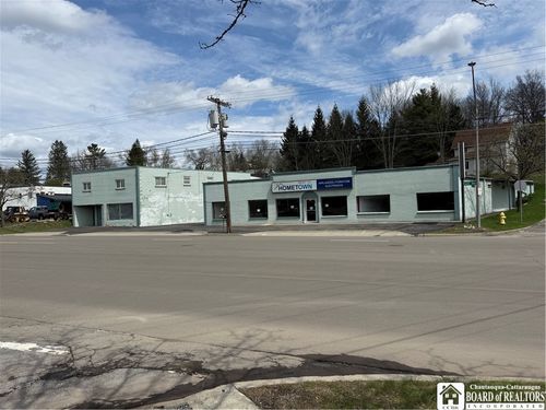 813-815 Foote Ave, Jamestown, NY, 14701-9583 | Card Image