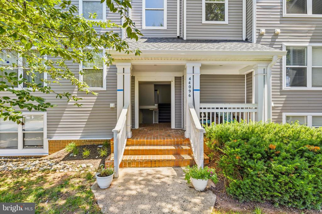 Residential in ASHBURN 3