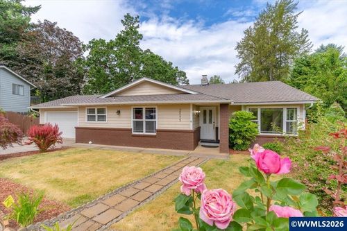 2095 Popcorn Ct Nw, Salem, OR, 97304-2801 | Card Image