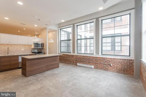 apt-424-315 New St, PHILADELPHIA, PA, 19106-1136 | Card Image