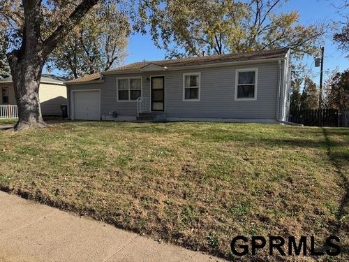 2333 Olive St, Bellevue, NE, 68147-1563 | Card Image