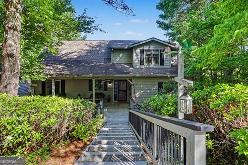519 Pinecrest Rd, Sautee Nacoochee, GA, 30571-5193 | Card Image