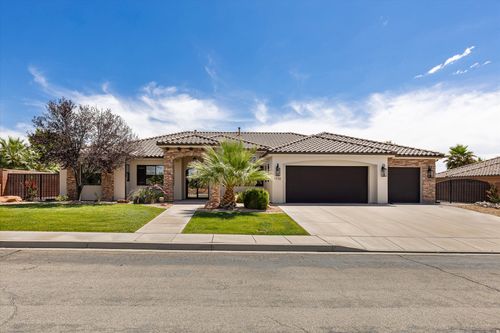 1752 N Wellington St, Washington, UT, 84780-8549 | Card Image