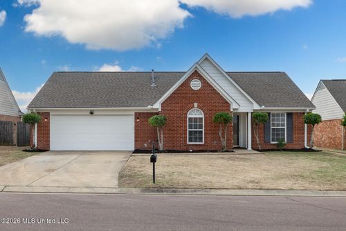 8131 Mary Payton Dr, Southaven, MS, 38671-7309 | Card Image