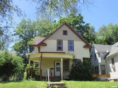 1032 14 Th Street, House other with 5 bedrooms, 2 bathrooms and null parking in Rock Island IL | Image 1