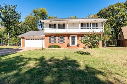 724 W Lakeshore Dr, Stillwater, OK, 74075-1335 | Card Image