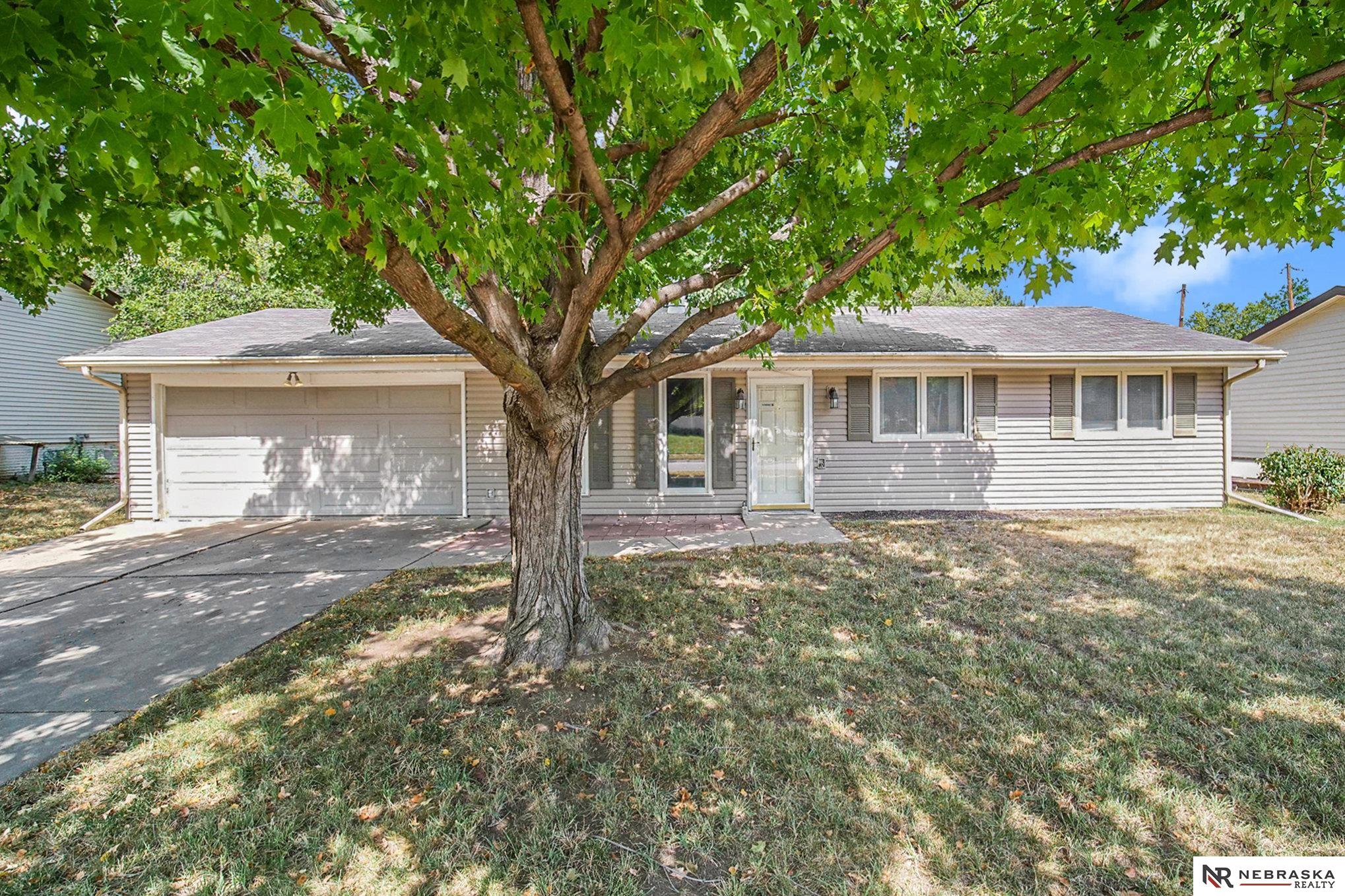 Arlington St, Lincoln, NE 68522
