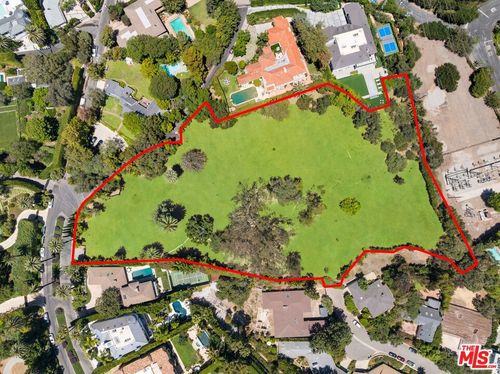 12 Oakmont Dr, Los Angeles, CA, 90049-1902 | Card Image