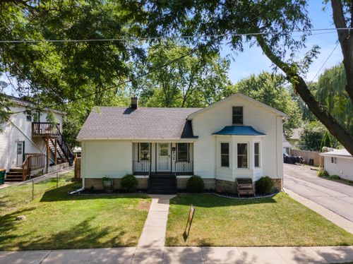 432 Edward St, Fort Atkinson, WI, 53538-1819 | Card Image