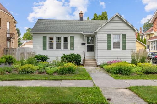 2312 Wedemeyer St, Sheboygan, WI, 53081 | Card Image
