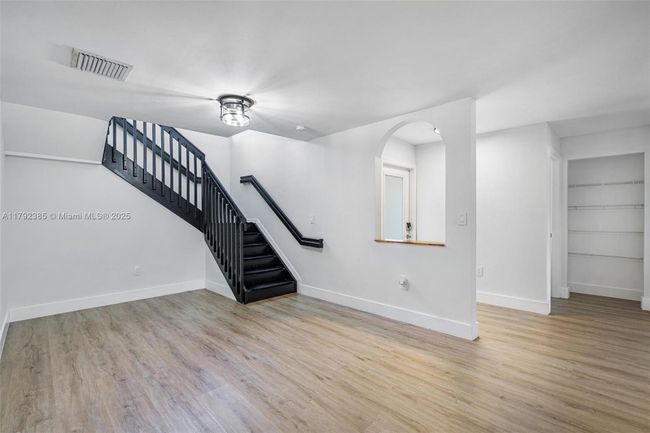 8658 Sw 159 Th Ct, Townhouse with 3 bedrooms, 2 bathrooms and null parking in Miami FL | Image 7