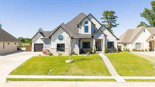 3918 Hidden Hills Cir, Longview, TX, 75605-1557 | Card Image