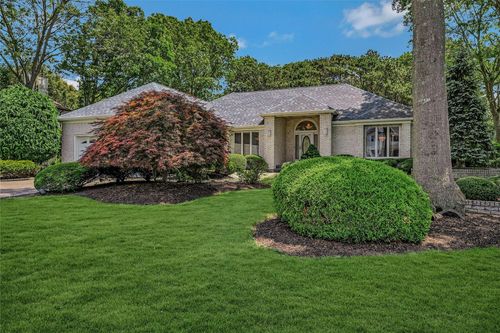 41 Somerset Dr, Holbrook, NY, 11741-2873 | Card Image