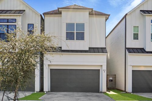 unit-b-812 E 37th St, Houston, TX, 77022-5071 | Card Image