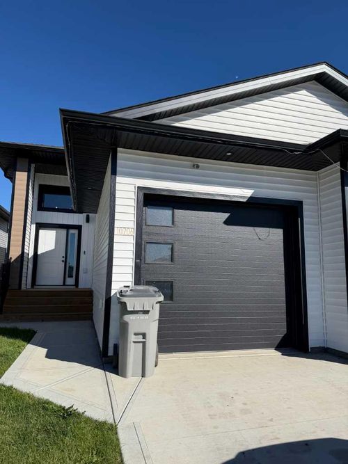 b-10206 128 Avenue, Grande Prairie, AB, T8V6S9 | Card Image