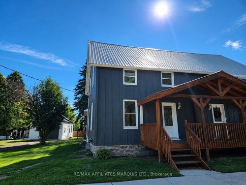 12 Oak St, South Glengarry, ON, K0C1N0 | Card Image